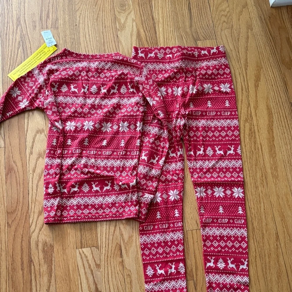 Gap Kids sz 10 organic cotton red white long sleeve pjs
